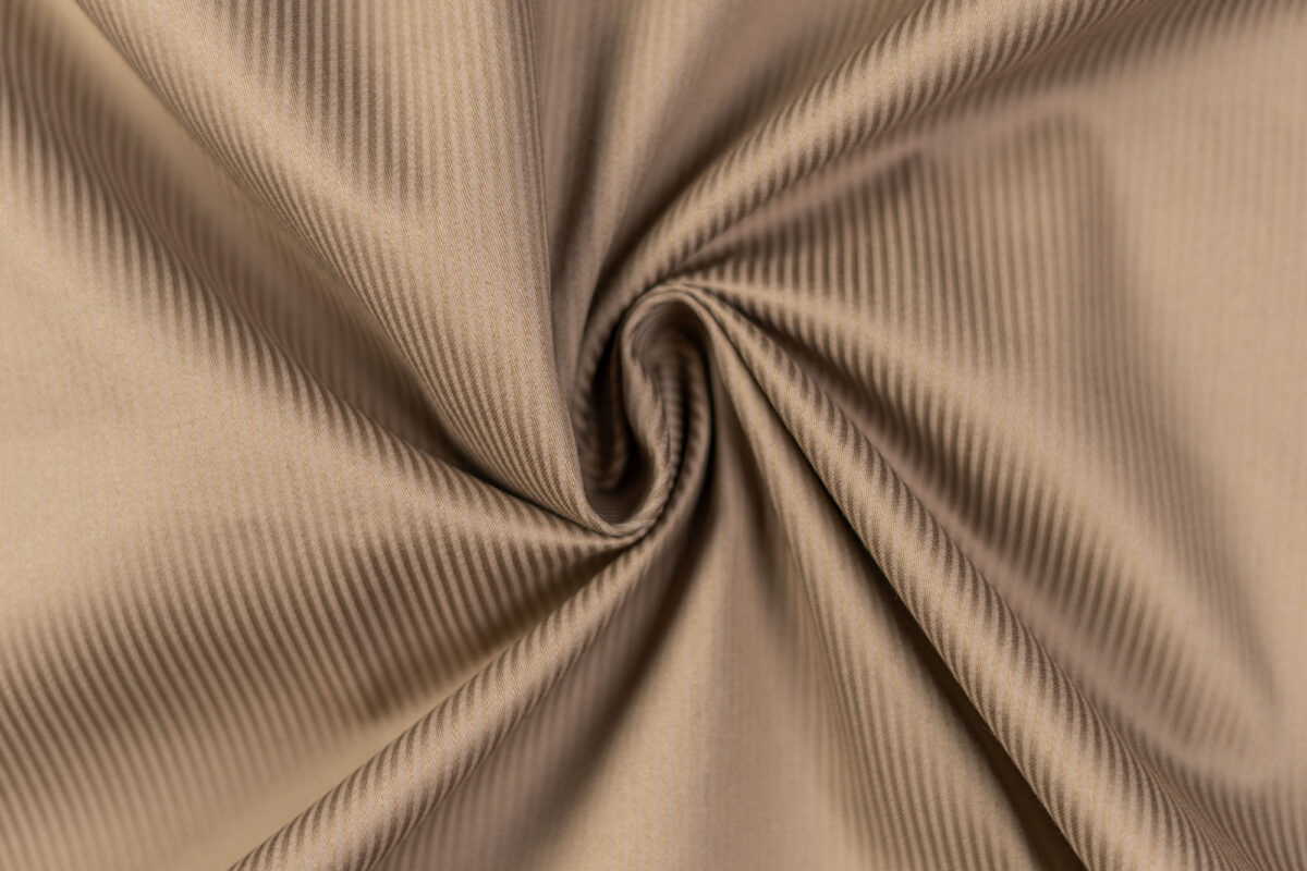 Baumwollsatin taupe Streifen