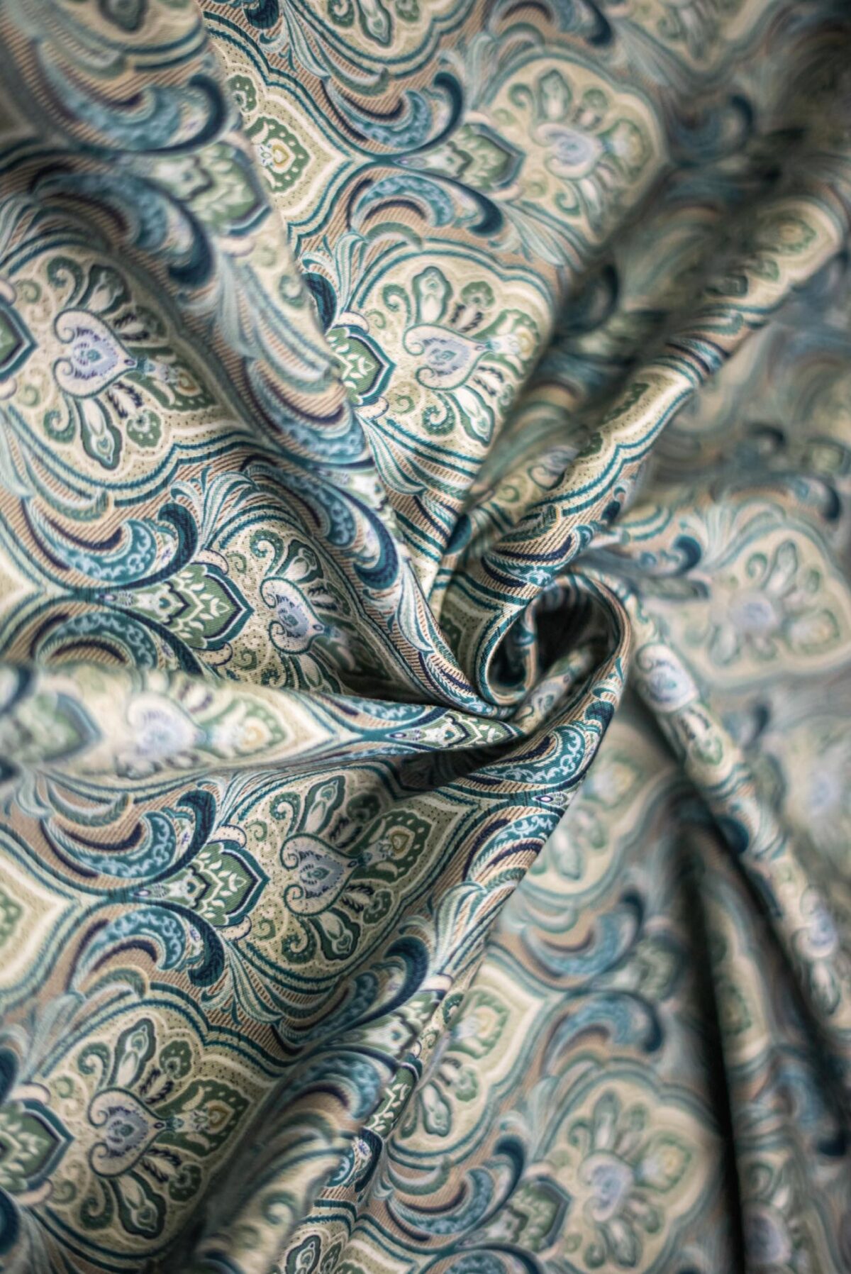 Baumwollsatin mehrfärbig Paisley