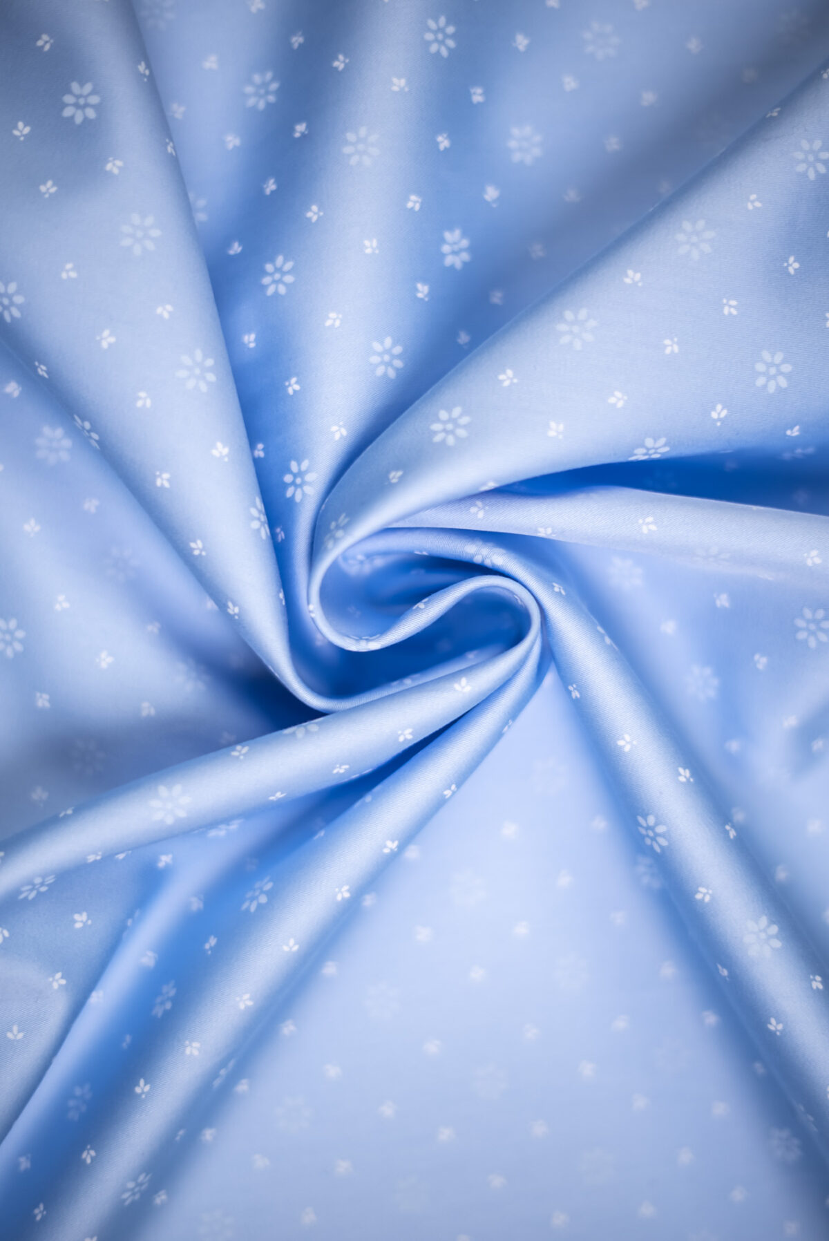 Baumwollsatin hellblau Modeldruck
