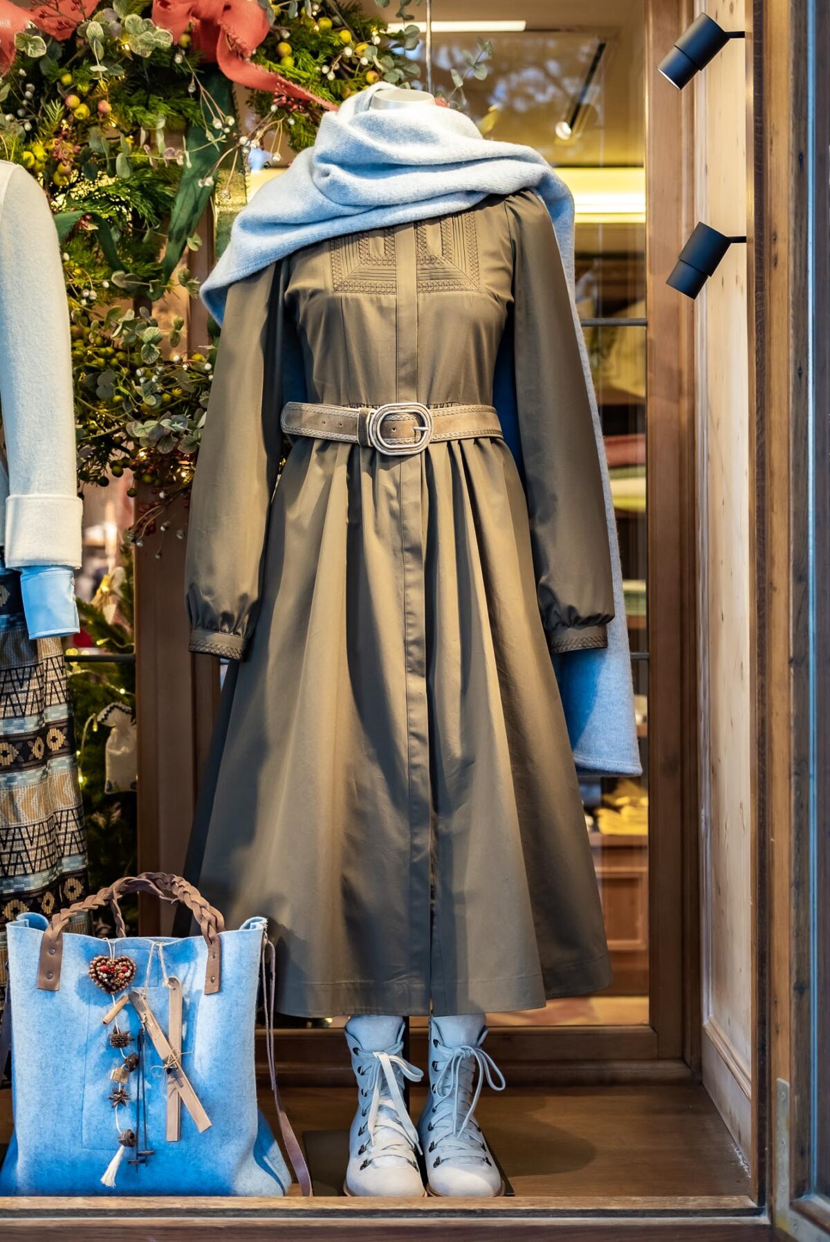 Ledergürtel mit Dornschließe – Bild 4