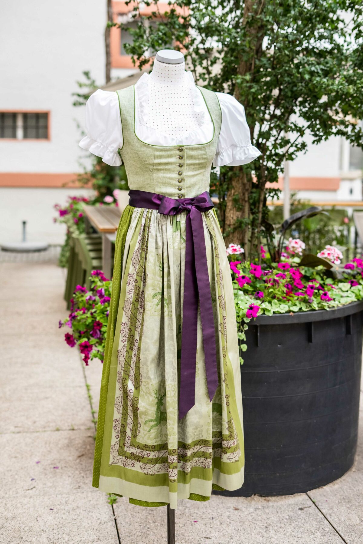 Heimatwerk Dirndl "Olivia"<br>olive