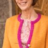 Strickjacke in Walk orange mit pink – Bild 6