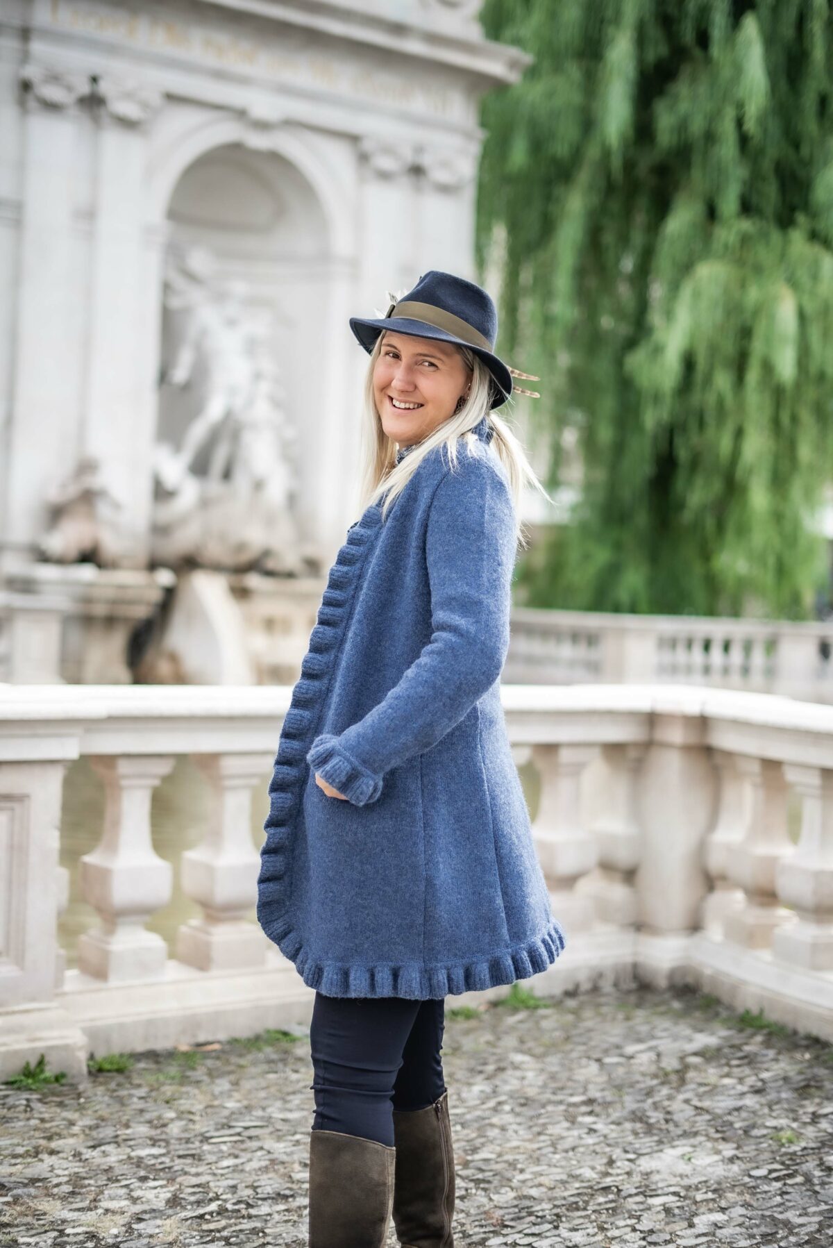 lange Strickjacke mit Rüschen – Bild 5