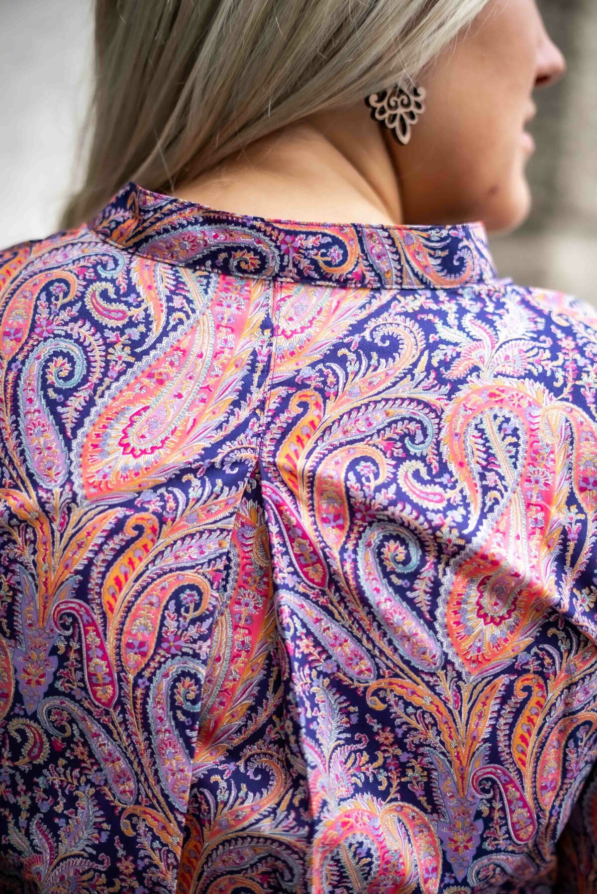 Bluse mit verdeckter Knopfleiste – Bild 4