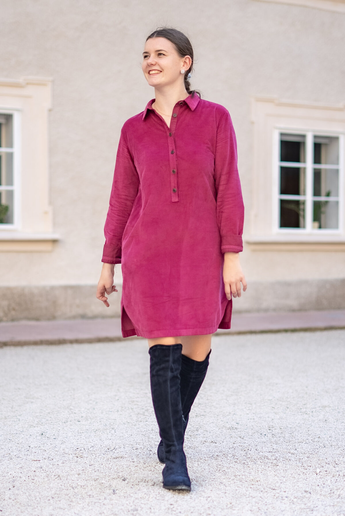 Cordkleid Beere – Bild 3