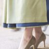 Festtagsdirndl mit Seidenschürze – Bild 4