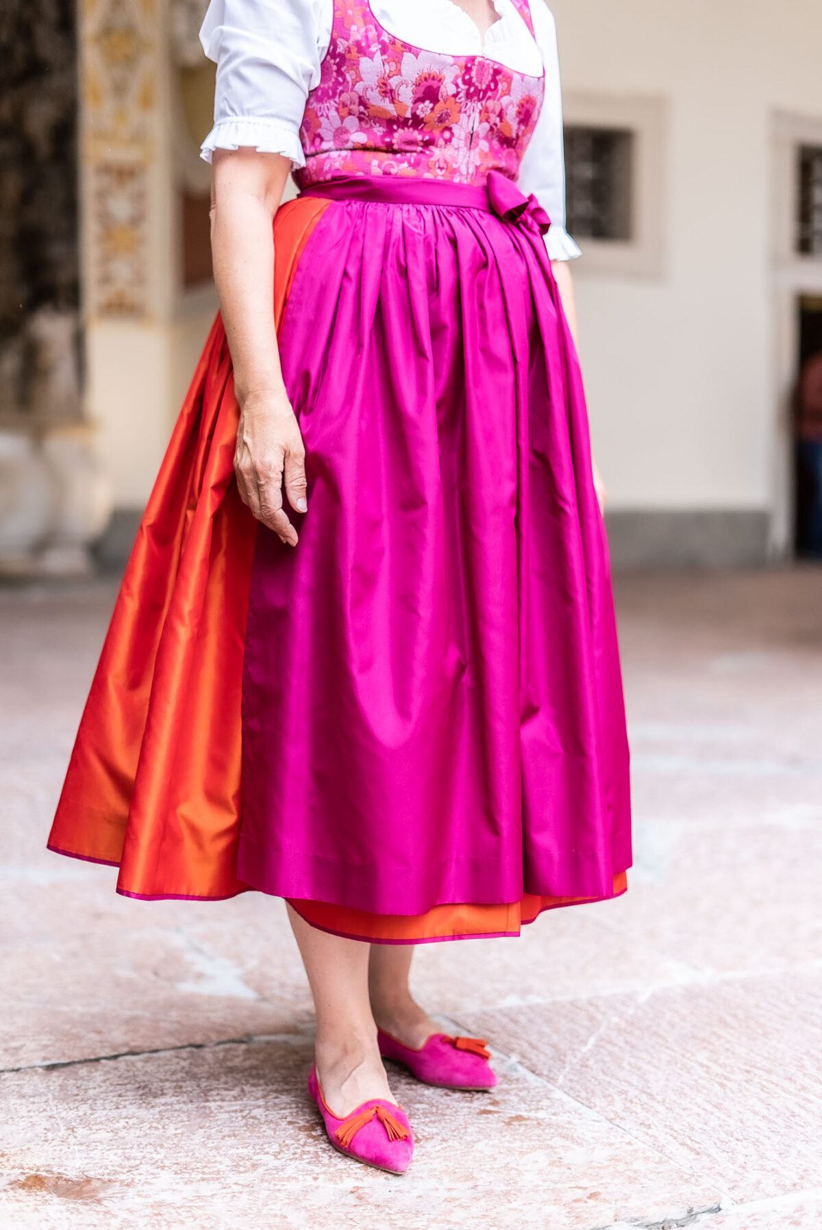 Festliches Dirndl Sommernacht – Bild 4
