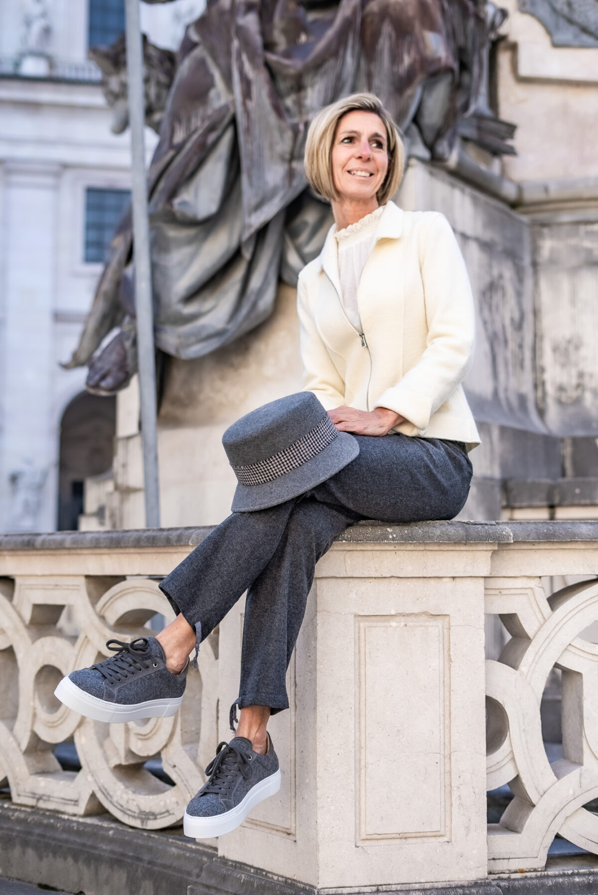 Damenjacke aus Mohair – Bild 6