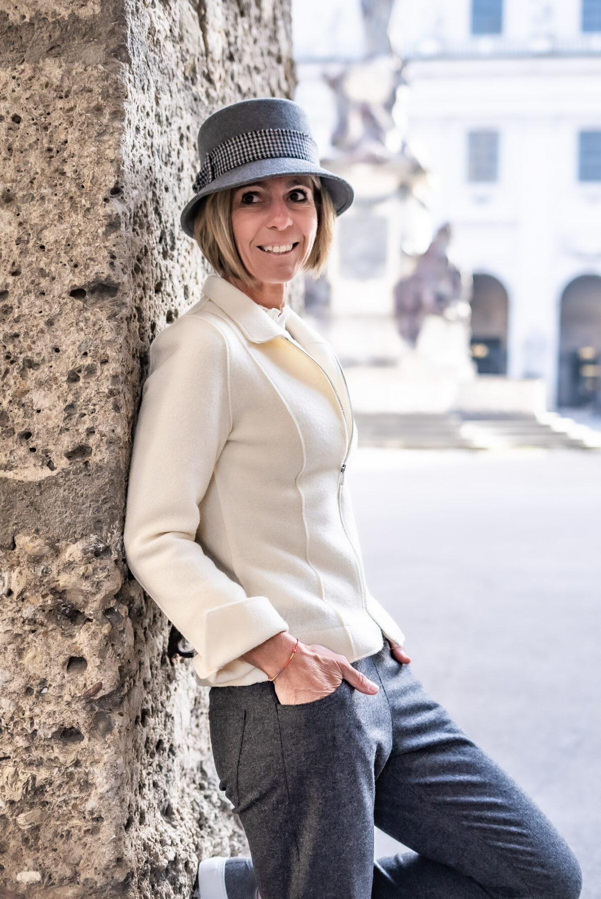Damenjacke aus Mohair – Bild 2