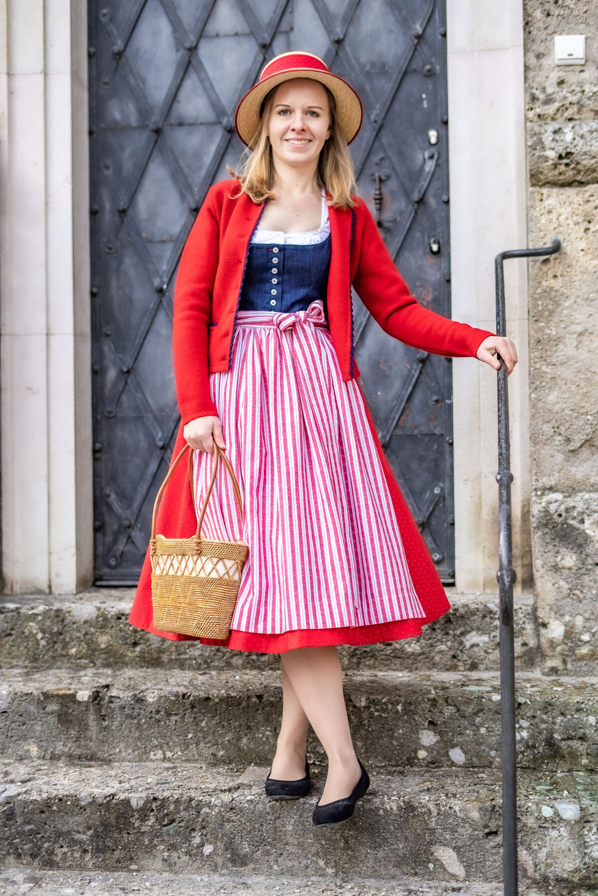 Heimatwerk Jeansdirndl mit Bettzeugschürze