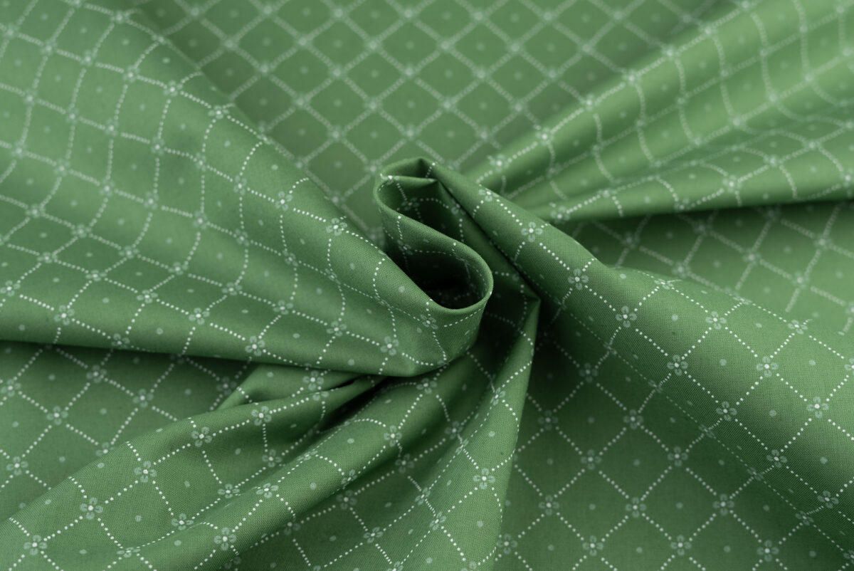 Baumwollstoff maigrün Modeldruck