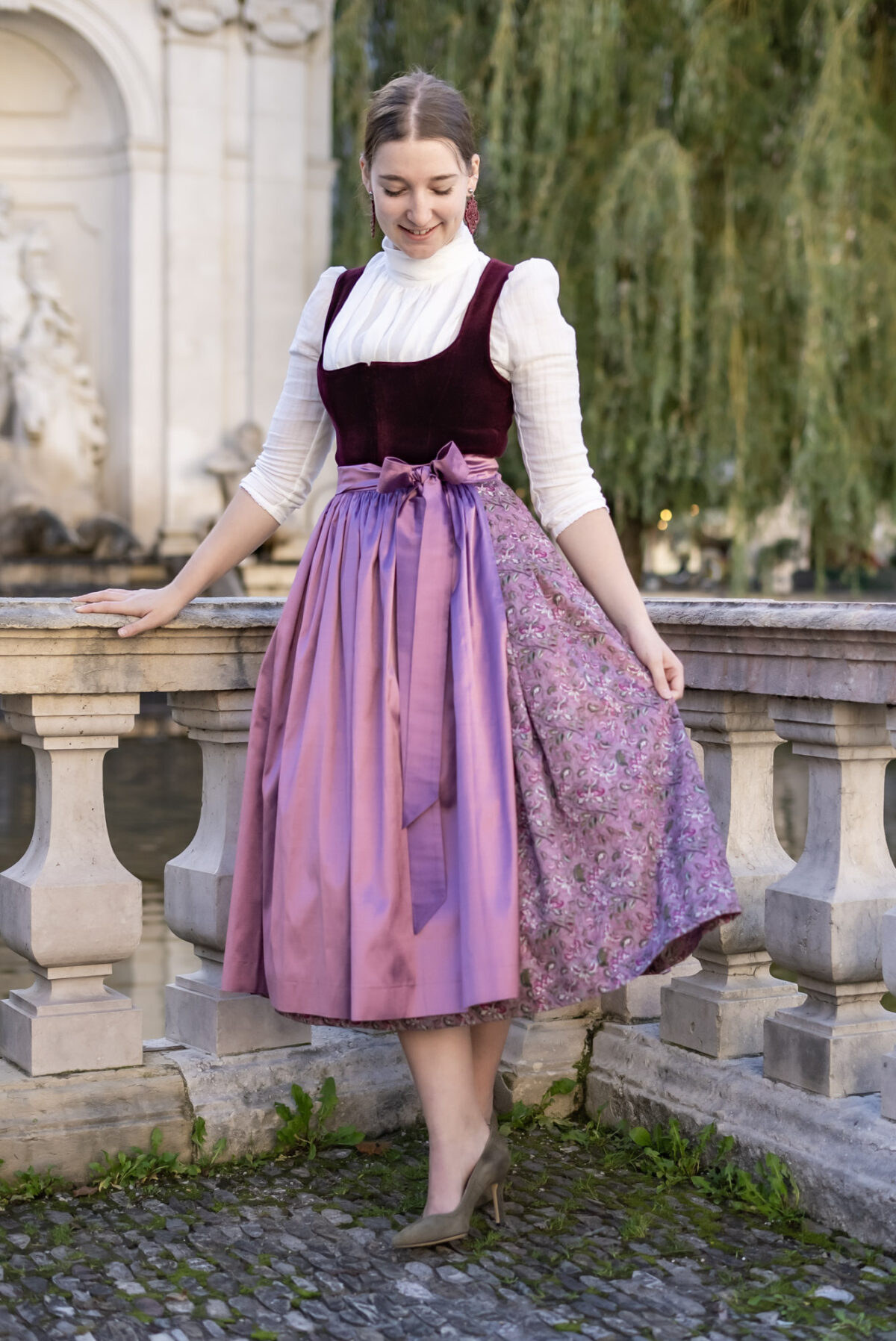 Heimatwerk Samtdirndl Sinfonie – Bild 3