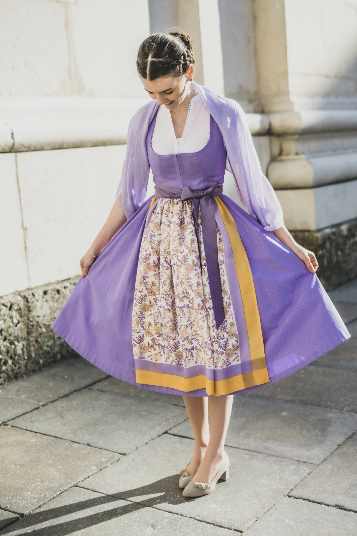Heimatwerk Dirndl Lavender – Bild 3