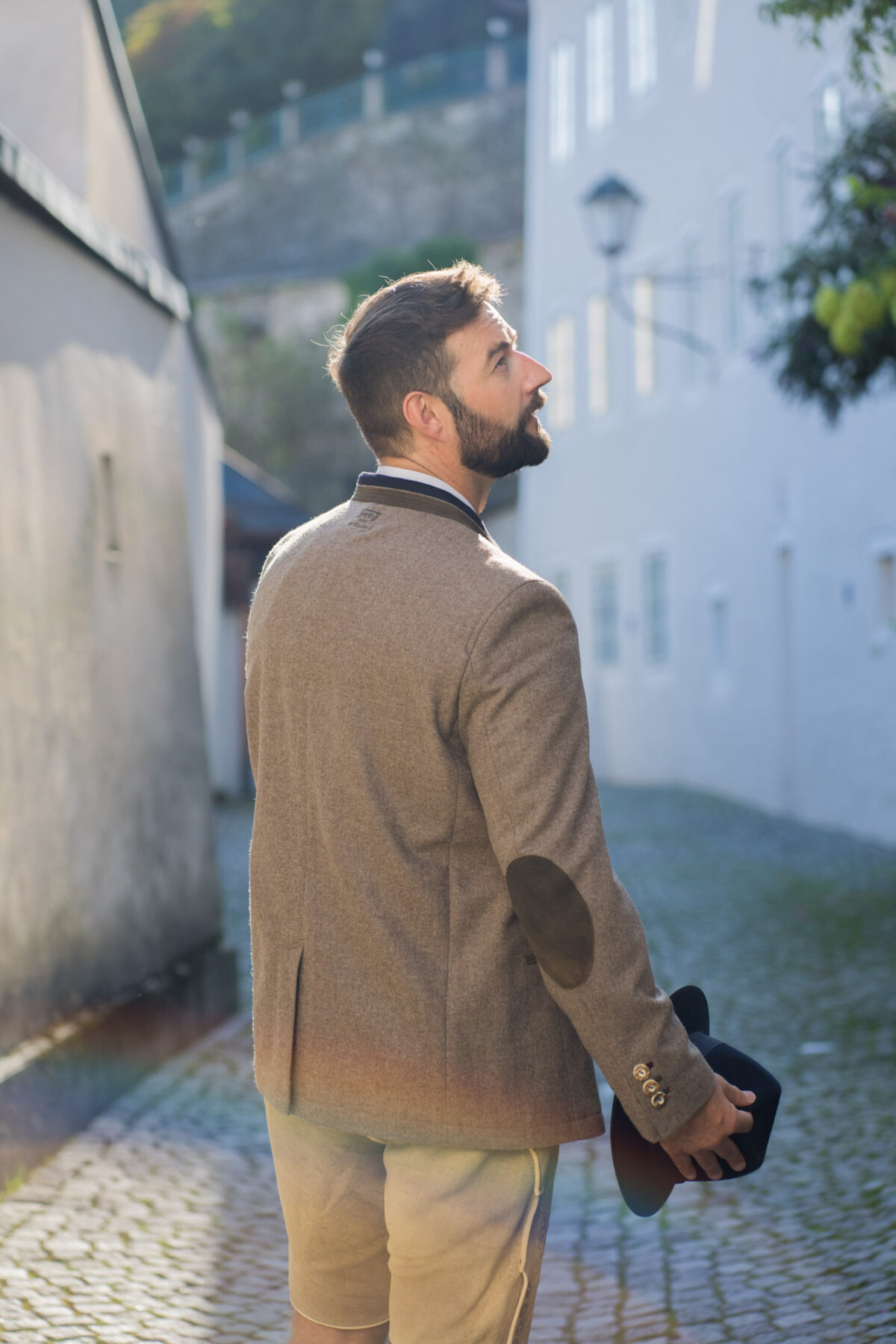 Herrenjacke aus Schurwolle mit Lederpatches – Bild 2