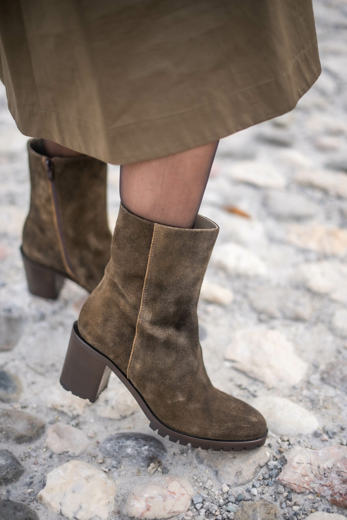 Stiefelette in Antikbock