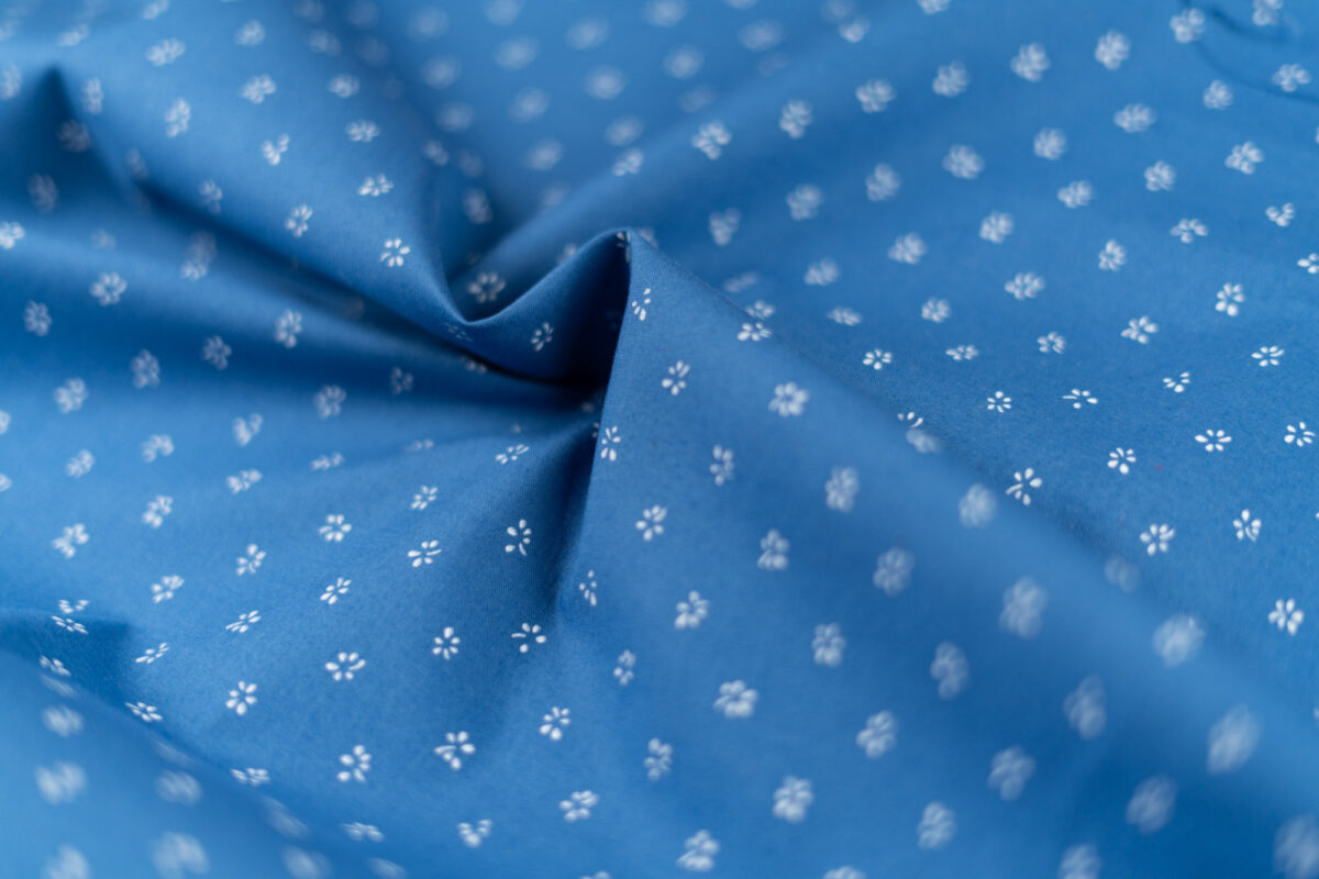 Baumwollstoff salzburgerblau Modeldruck