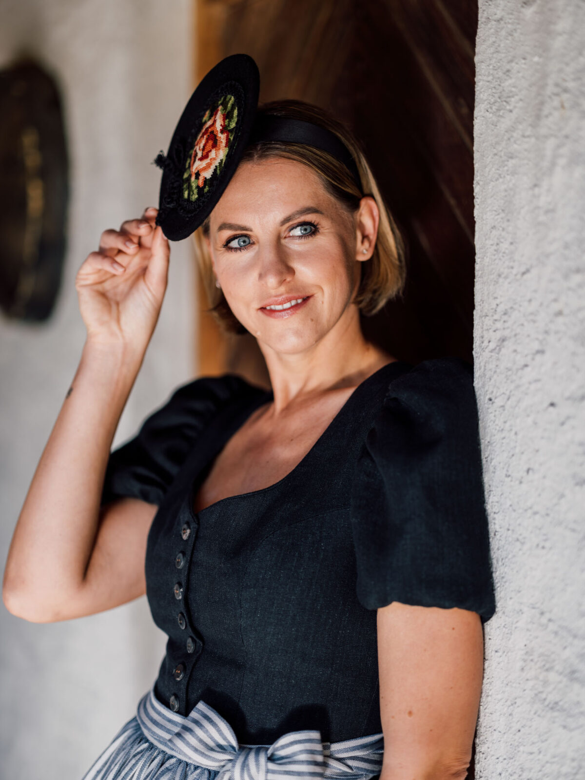 Fascinator mit Gobelinstick