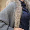 Woll-Cape mit Fell – Bild 4