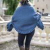 Rüschencape mit Knopf und Tasche – Bild 3