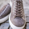 Sneaker in Antikbock – Bild 2